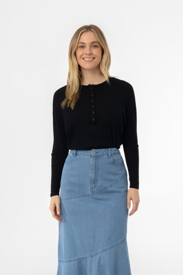 Black Henley Dolman T-Shirt - Image 4